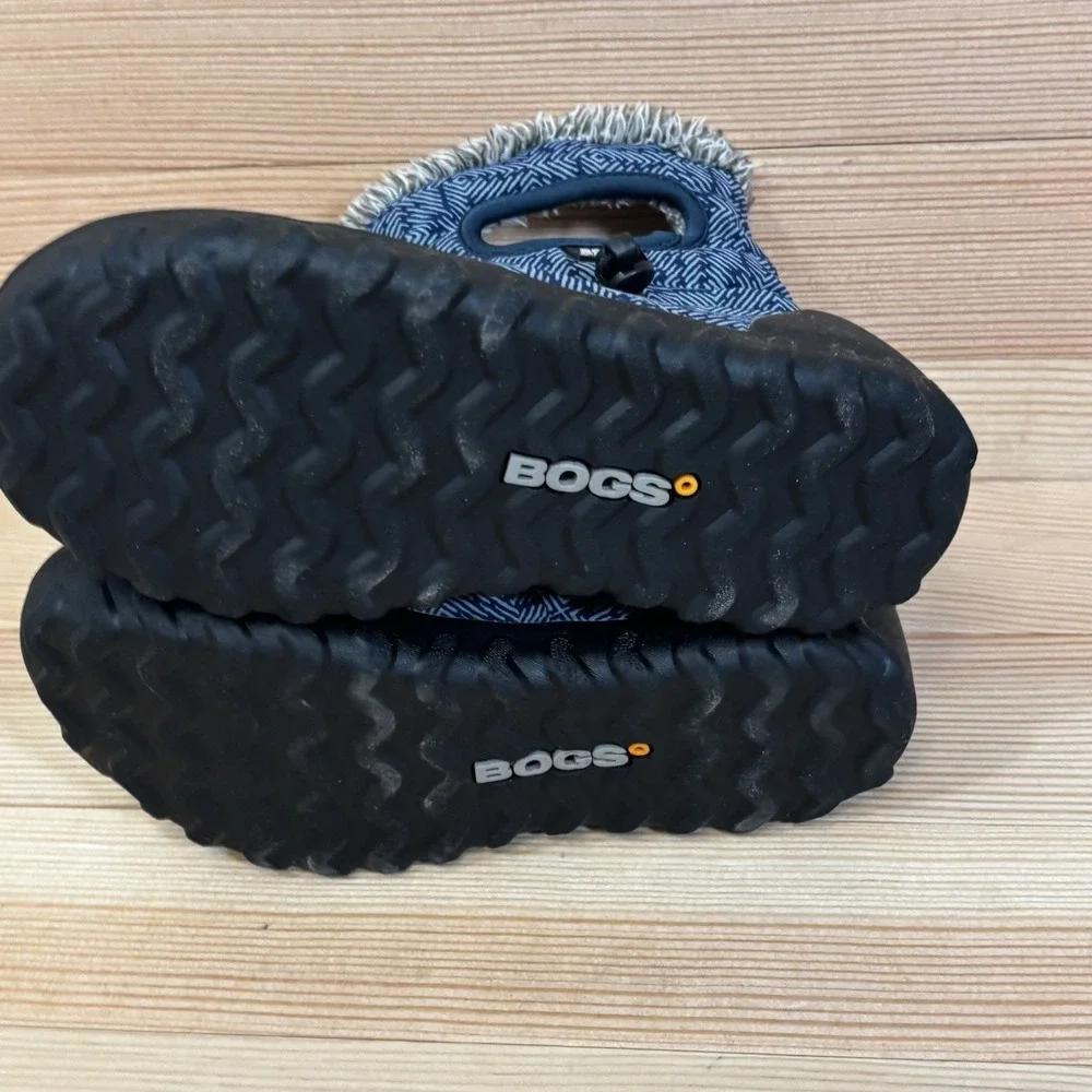 Bogs B-Moc  Unisex Youth Sz 4 Insulated Winter Boots